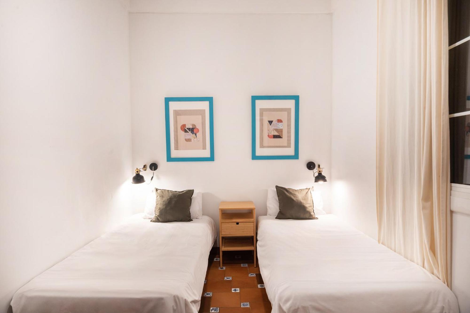 Spacious & Sunny Apt With Terrace In The City Center Barcelona Exterior foto